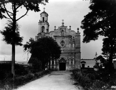Iglesia de San Juan Bautista, fachada