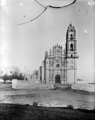 Iglesia de Tepozotlán, fachada, vista frontal