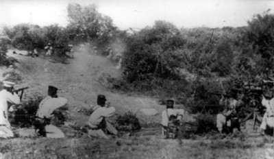 Soldados durante combate contra zapatistas