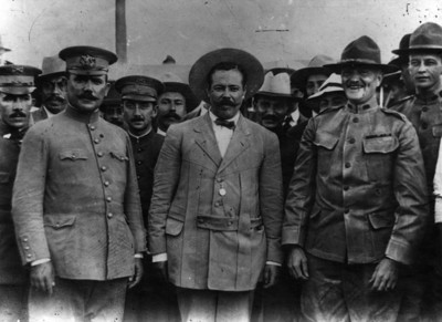 Francisco Villa, Alvaro Obregón con otros hombres, retrato de grupo