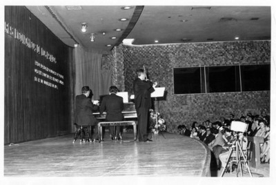 Concierto del violinista Henryk Szeryng con el pianista Gyorgy Sandor en México