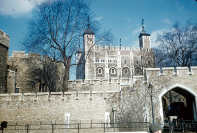 Torre de Londres, vista posterior del complejo constructivo