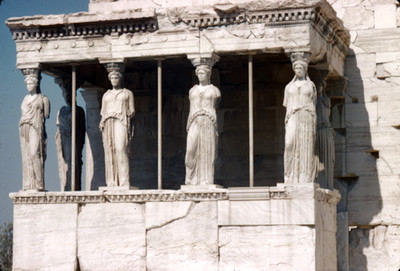 Tribuna de las Cariatides en el templo Erecteion