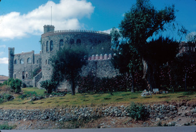 Parte posterior del Hotel Castillo Santa Cecilia