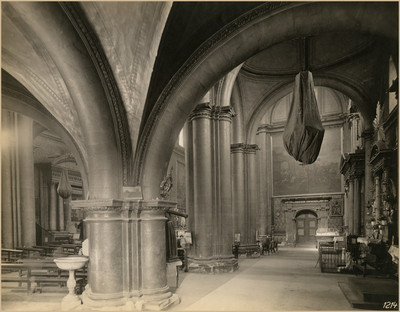 Iglesia de Nuestra Señora de la Soledad, nave lateral