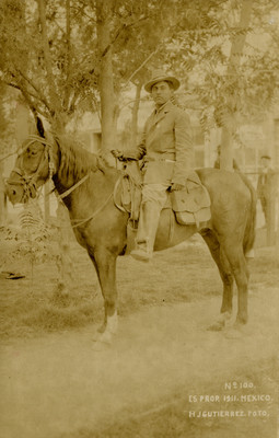 Retrato de revolucionario maderista montado a caballo
