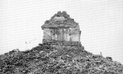 El Templo del Conde antes de la reconstrucción, Palenque