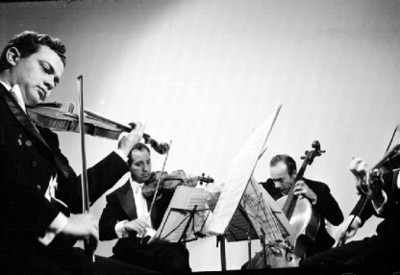 Hermilo Novelo y su cuarteto de cuerdas