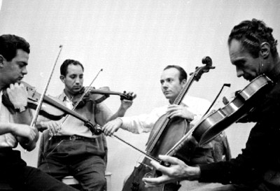 Hermilo Novelo y su cuarteto de cuerdas