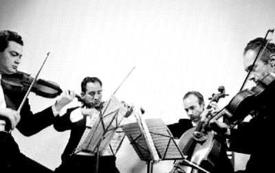 Hermilo Novelo y su cuarteto de cuerdas