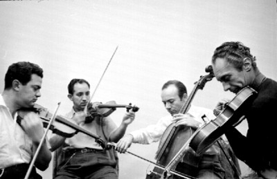 Hermilo Novelo y su cuarteto de cuerdas