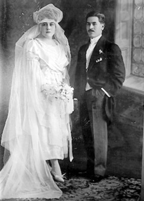 Alicia Olvera y Juan Manuel Serrano, el día de su boda, retrato