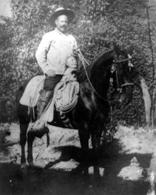Francisco Villa monta a caballo, retrato