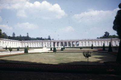 Petit Trianon y jardines, vista parcial