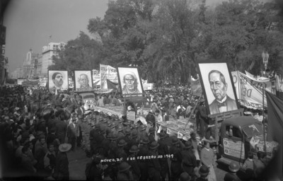 Mitiín en apoyo a los héroes de la historia de México