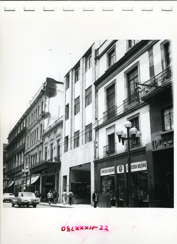 Fachada de inmuebles en la calle Bolívar