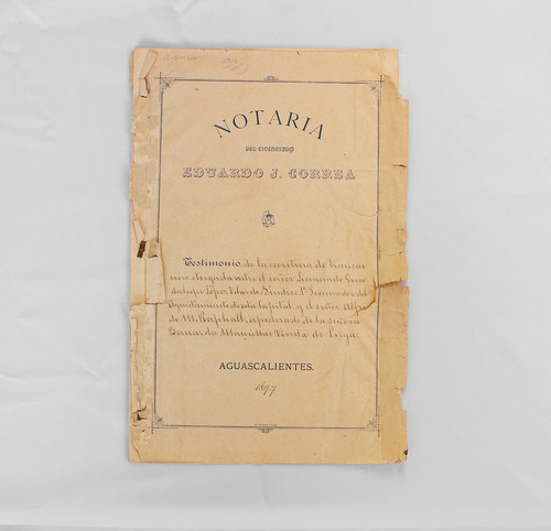 Testimonio de la Notaría de Eduardo J. Correa, de la transacción otorgada entre Guadalupe López Velarde y el apoderado de la señora Bernarda viuda de Puga