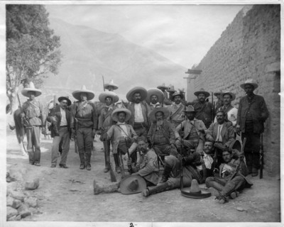 Revolucionarios maderistas en Casas Grandes