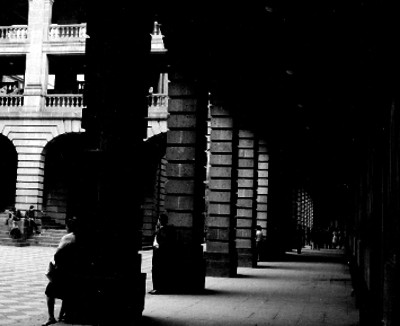 Corredores del edificio de la Secretaría de Educación