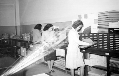Personal del archivo de la Dirección de Estadísticas