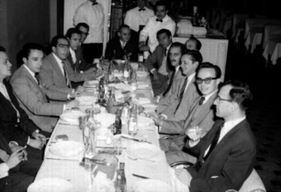 Ejecutivos en la cena organizada por la Revista de seguros