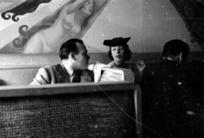 Alejandro Galindo dirigiendo una filmación