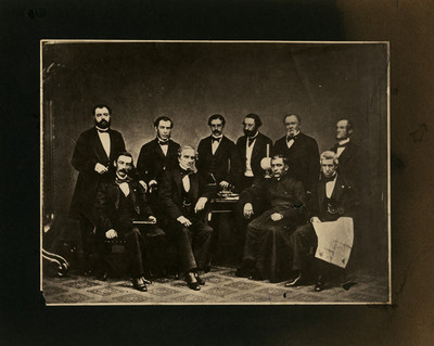 Integrantes de la comisión de MIramar, retrato de grupo