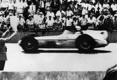 Carrera de autos, vista parcial