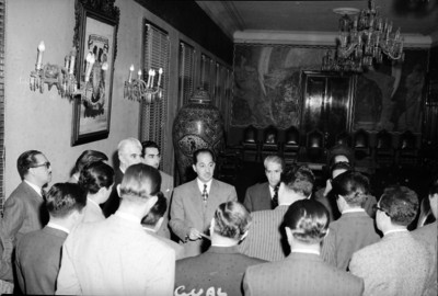 Manuel Gual Vidal en una reunión con funcionarios en un salón de Palacio Nacional
