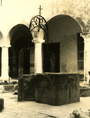 Pozo, claustros ex-convento