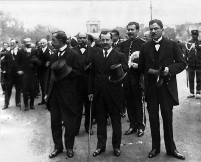 Plutarco Elías Calles, Manuel Aguirre Berlanga, Pastor Rovaix y otros presiden funeral de Amado Nervo