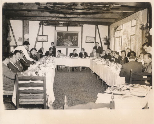 Adolfo López Mateos, Rafael Galván Maldonado y comitivas durante un banquete