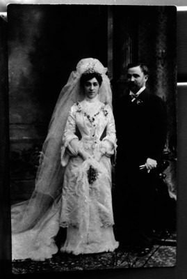Francisco I. Madero con su esposa en su boda, retrato