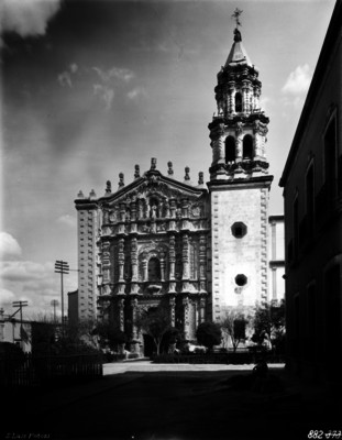 Iglesia de Nuestra Señora del Carmen, fachada