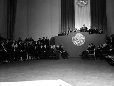 Miguel Alemán Valdés durante su Informe de Gobierno ante el congreso de la unión