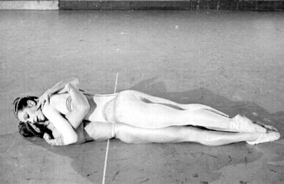 Pareja de Bailarines Durante una Presentación