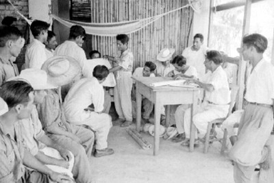 Indígenas mazatecos durante una asamblea
