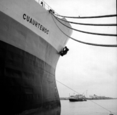 Barco en el puerto de Tampico