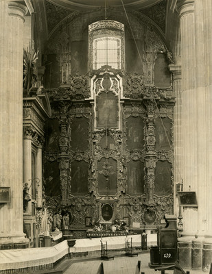Retablo con imagen del Sagrado Corazón de Jesús