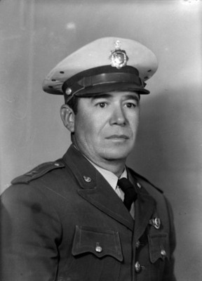 Oficial del ejército, retrato de busto