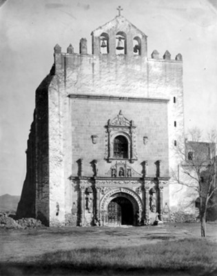 Iglesia de San Agustin en Acolman, fachada