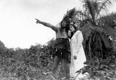 "Enrique Castillo y Carmen Bonfil" en escena