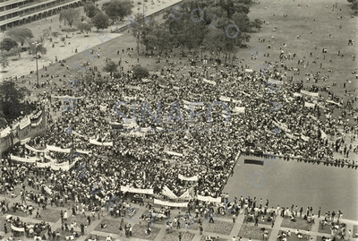 Estudiantes y trabajadores en mitin previo al estallamiento de la Huelga SPAUNAM, Ciudad Universitaria