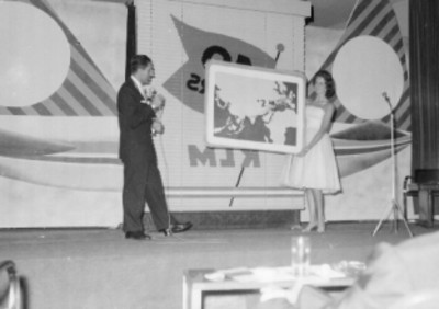 Hombre dirigiendo unas palabras durante un eventocon motivo del 40 aniversario de la KLM