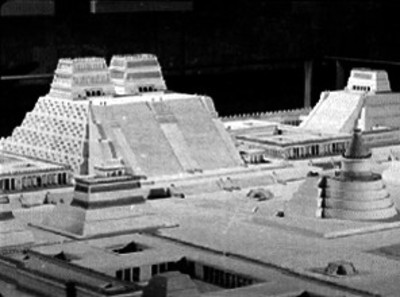 Maqueta del Templo Maya, expuesta en el Museo Nacional de Antropología e Historia