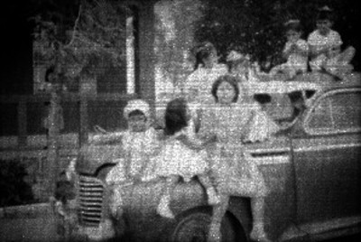 Funcionario observan ceremonia en la Plaza Constitución