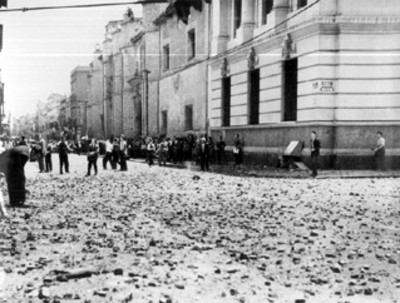 Zafarrancho estudiantil durante la defensa de la autonomía