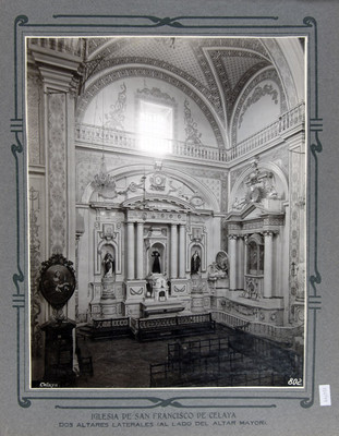 Altares laterales en la Iglesia de San Francisco