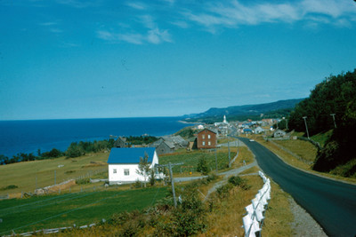 Casas a la orilla del mar, vista parcial
