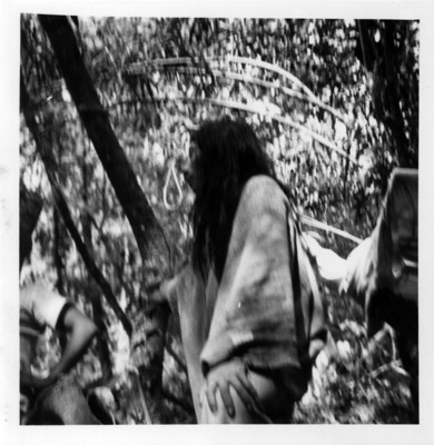 Kayom con los exploradores